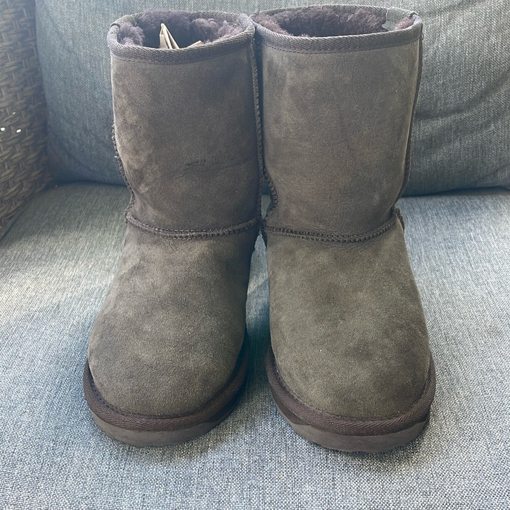 Emu Brown Boots. Brand New. W8